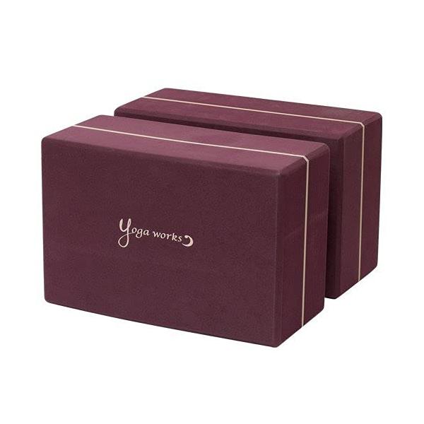 【商品名】　ヨガブロックB 2個セット バーガンディ 【商品説明】　・2個使いで微調整が自由自在の厚めのヨガブロック・部門名: ユニセックス大人 【サイズ】　高さ : 15.20 cm　横幅 : 20.20 cm　奥行 : 22.80 cm...