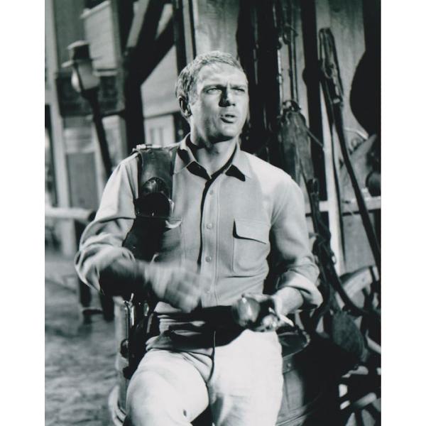 荒野の七人 スティーヴマックィーン Steve McQueen 映画 写真 ポスター 輸入 約20.3x25.4cm 23368d
