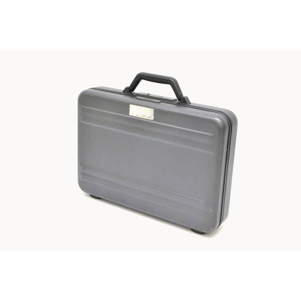 本物 Zero Halliburton ゼロハリバートン Se3 Gm ジュラルミンケース アタッシュケース トランク ブリーフケース アルミホイル グレー 中古 Buyee Buyee Japanischer Proxy Service Kaufen Sie Aus Japan