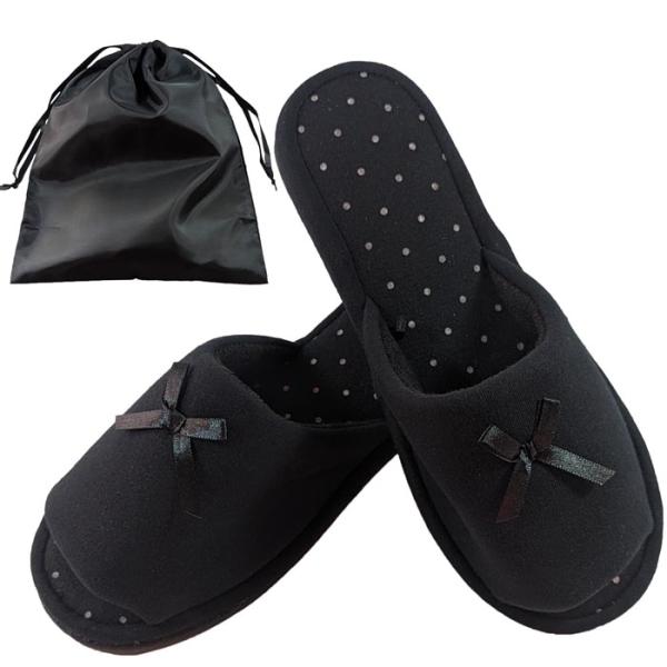 携帯 スリッパ リボン付き ドット 収納袋付き【サイズ】Ｍサイズ（外寸/約24cm）　※足の甲が広い方にはきついかもしれません【材　質】表地/アクリルニット　中敷き/アクリルニット　スリッパ底/ＰＶＣ【発送サイズ】ミニ◇カジュアルからフォー...