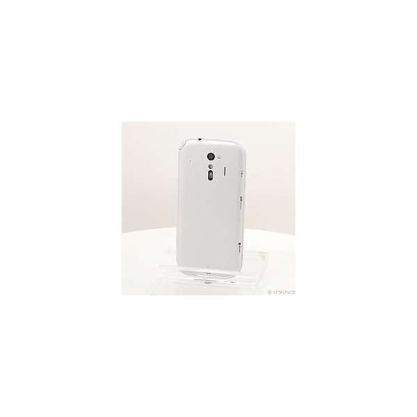 中古〕FUJITSU(富士通） らくらくスマートフォン 32GB ホワイト F-42A