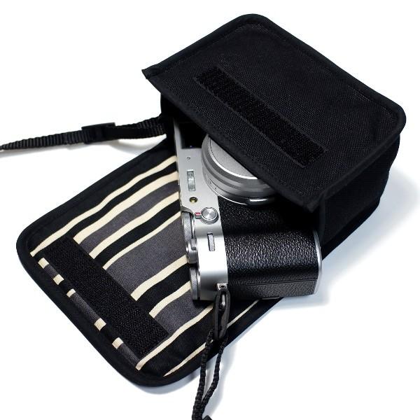 Suono（スオーノ） FUJIFILM X100VI ケース (ブラック・カーボン