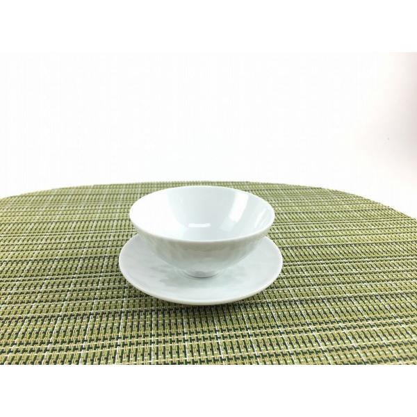 有田焼 李荘窯 75平盃(50cc)白磁槌目 (台皿付)【盃:7.5cm.皿:9cm