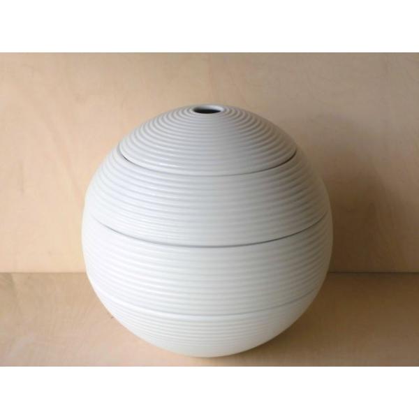 有田焼 李荘窯 玉重 白磁千段 珠型三段重 化粧箱付 16cm 白色 4月入荷予定】有田焼 李荘窯 玉重 白磁千段 珠型三段重 化粧箱付 各種