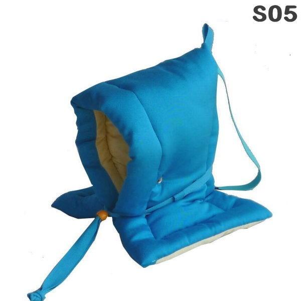 Sサイズ（幼児用・園児用 子ども用）防災頭巾 S05サイズ:約25×39×6.5cm 表地:アクリル系カネカロン100%　難燃糸使用裏地:綿100% 中綿:難燃ポリエステル70%　ポリエステル30%　難燃綿使用 ★耳穴開きで声が聞き取り易く...