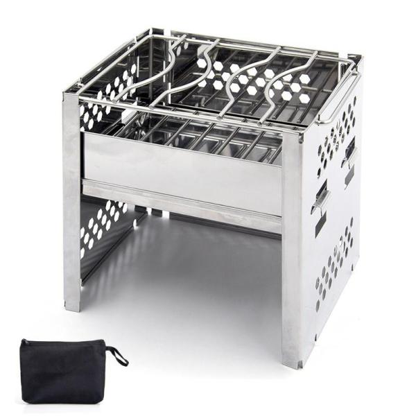 ■商品紹介■焚き火台やバーベキューグリルなど多目的にご利用いただけるコンパクトサイズの焚き火台です。組み立ても簡単！本体を広げて炭受けを左右のフックに掛けるだけであっという間に焚き火台が設営できます。コンパクトに折り畳めるので持ち運びや収納...