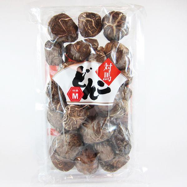 株式会社ウエハラの長崎県対馬産　対馬しいたけ　どんこ「自然と紺碧の国境の島」対馬は、椎茸栽培の産地として古くから知られているところです。島の８５％は山岳地帯、対馬暖流の影響を受け、自然と緑の中に日本有数の椎茸原木に恵まれ、長崎県唯一の乾椎茸...