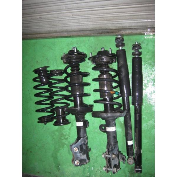 RKステップワゴン用 純正サスペンション セット HONDAステップワゴン純正サスペンションキット(ダウンサス付き)