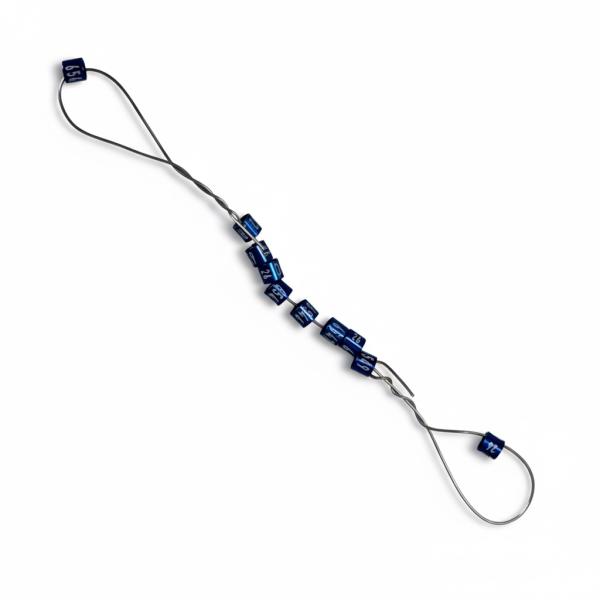 【特徴】番号付きなので識別が簡単です。生まれたばかりのカナリヤのヒナに取り付けてください。横の4桁が通し番号、縦の2桁（26）が年度です【仕様】サイズ：外径5×高さ4mm　※内径は約4mm入数：10個入れ年度：2026年※メール便発送出来ます。