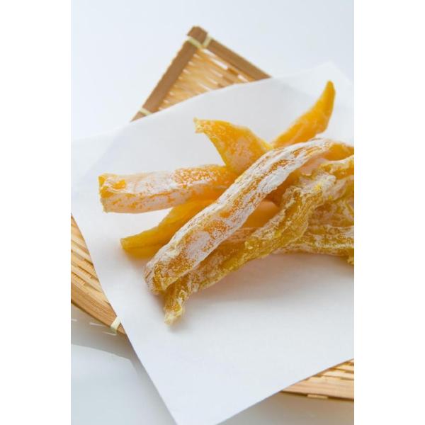 ★12月中旬から2月までの期間限定サイズ。【新物】【冬季限定】紅はるか「咲」500ｇ。まだ粉が吹いておらず、やわらかいものとなります。（ご注文・発送時期により粉が吹いてくる場合があります）干し芋発祥の地 静岡県遠州にて、さつま芋の栽培から干...