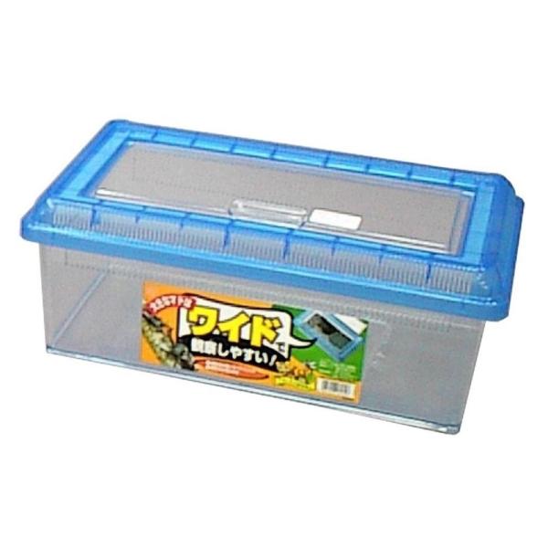 ●カメ、ザリガニなどの飼育に最適な浅型フラットタイプの飼育ケースです●日々の観察、お手入れがしやすいように上フタ(透明部分)を大きくしました●亀・ザリガニなどの水棲動物の飼育に最適の浅型です