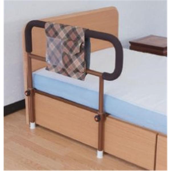 ●ご家庭の木製ベッドに取り付けできる起き上がり手すり●小物を収納できる便利なバッグ●片側に大ポケット1つ、もう片側に小ポケットとかぶせ付きポケットが付いています●就寝時に必要な小物の整理に便利です