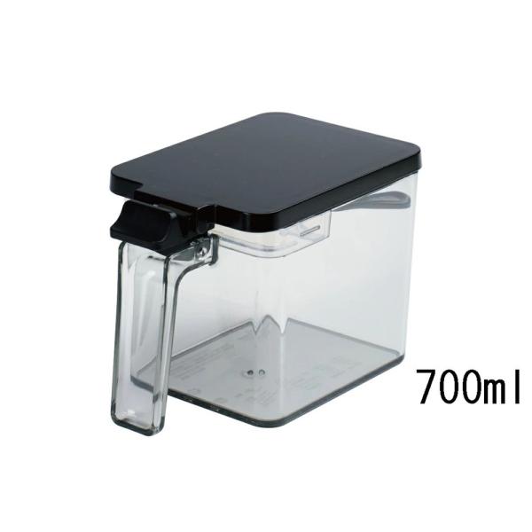 ●ワンタッチオープン！密閉ポット●湿気を防ぐパッキンに加えてカチッと閉まるロックでしっかり「密閉」●ワンタッチオープンで使い勝手も◎●計量スプーン・すり切りバー●小さじ1/2も計れるスプーン付き