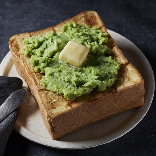 商品名：極上枝豆ディップ（スウィーティー）●内容量：200g(100g/袋×2袋)・調理画像は一例です。原料欄に記載以外の食材は含まれません。●商品のこだわりあけぼの大豆の持つ豊かな甘みをより引き出した商品です。枝豆のペーストを練乳で加糖す...