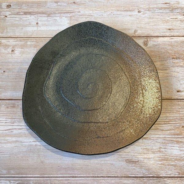 黒備前吹き 26.5cm 三角大皿 日本製 美濃焼 食器 陶器 うつわ 大皿 皿 和食器 備前風