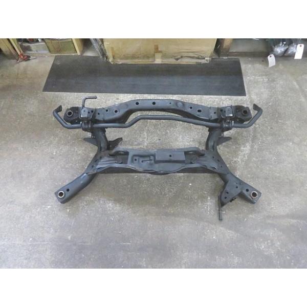 プリウス [中古] R1/3 DAA-ZVW55 リアメンバー 51206-47023 350279
