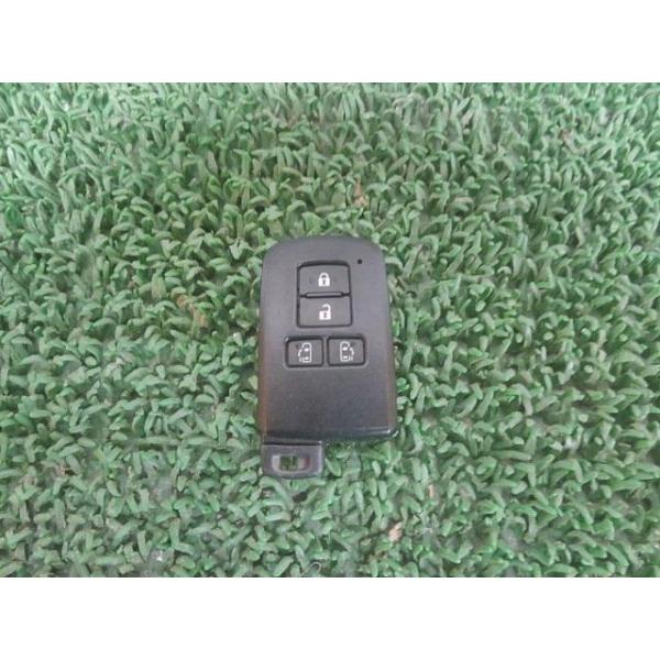 ヴォクシー [中古] H26/6 DAA-ZWR80G キーレスリモコン 89904-28560