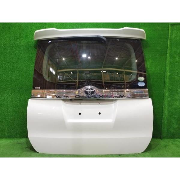 ニホンイタ 221 バックドア・リアゲート 67005-28D40 4WD ZRR85W 7人 M28Q8 ZS ヴォクシー