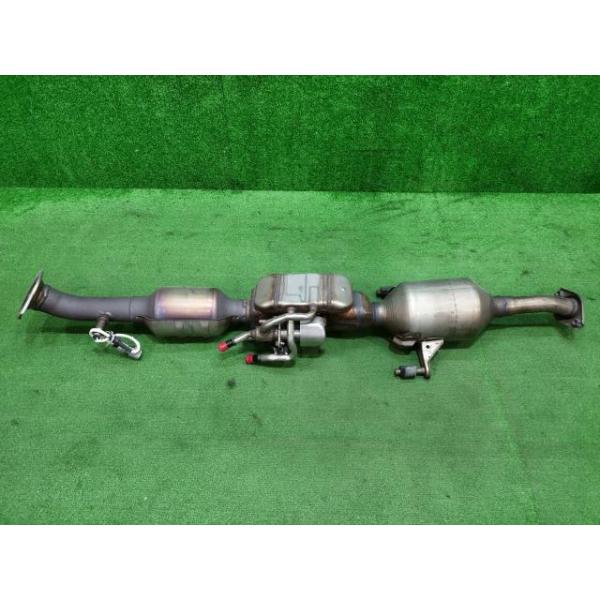 プリウス DAA-ZVW50 Fエキゾーストパイプ 17410-37A20 17410-37B60