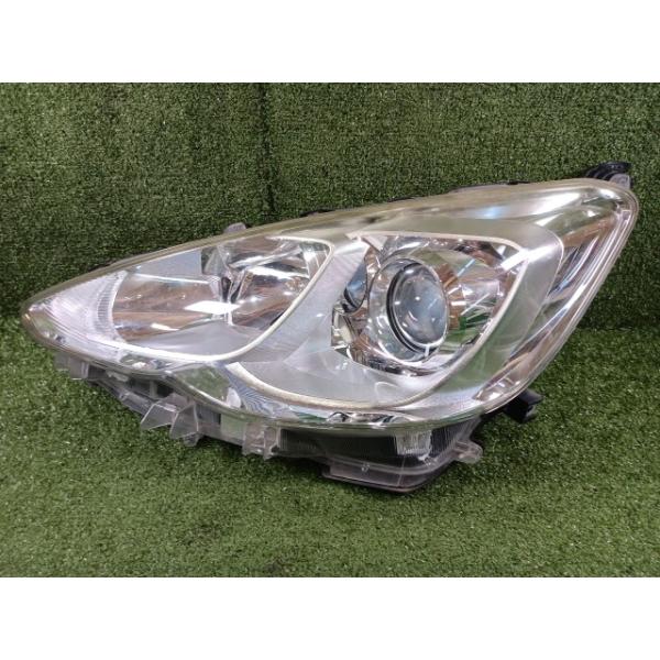 アクア DAA-NHP10 左ヘッドランプ 左ヘッドライト 81150-52K40