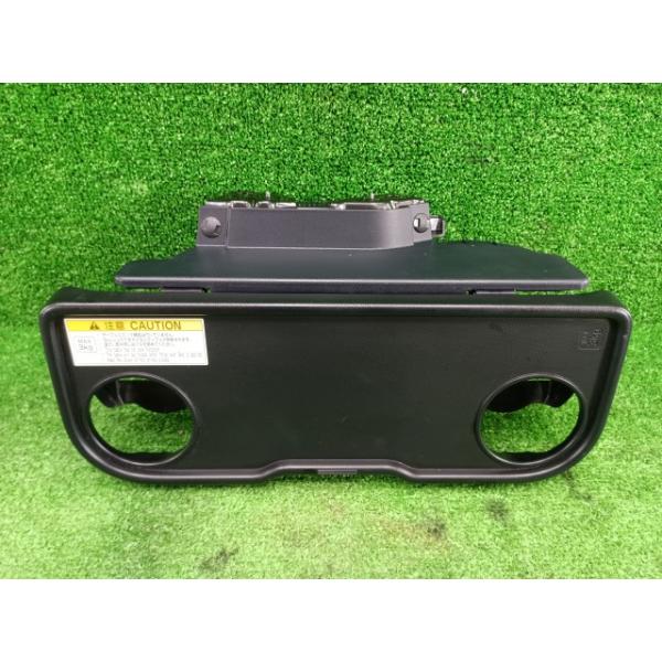 エスクァイア ノア ヴォクシー DAA-ZWR80G サイドテーブル 78060-28140