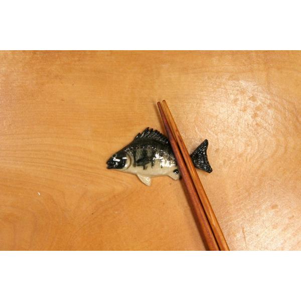 チヌ / クロダイ　陶芸作品 箸置き（中）（陶 さかな）
