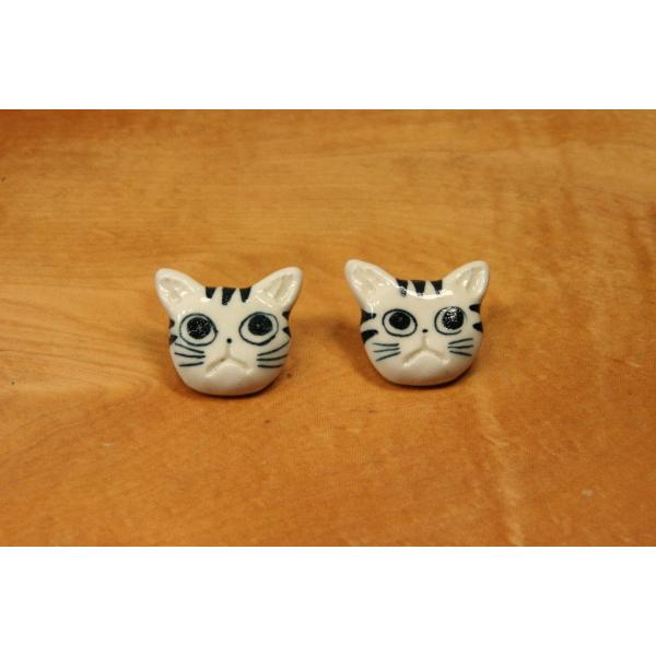 陶ボタン・ねこボタン大（「ドラネコ」サイズ約29x32mm）