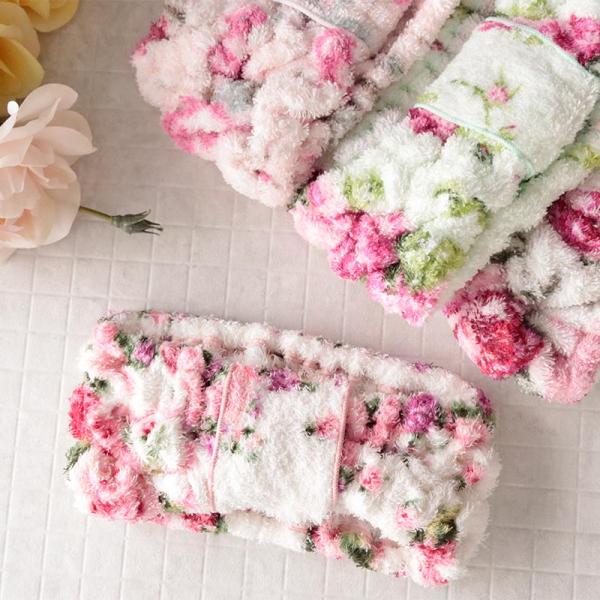 ヘアバンドカラー下記4色よりお選びください。【甘撚りパイル・染料プリント素材】ローズヴィーナスレーヌソワールテイラーサイズ(約)：フリーサイズ材質：綿100%生産国：日本お届け方法：追跡可能メール便注意事項写真撮影時の光の加減により実際の色...