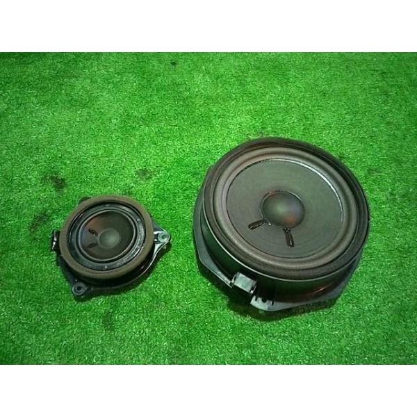 アウディ R8 ABA-42BUJF スピーカー LY9C 420035416 右ドア yatsu