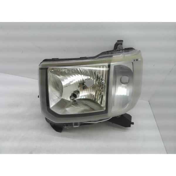 ウェイク DBA-LA700S 左 ヘッド ランプ ライト W3796 ハロゲン