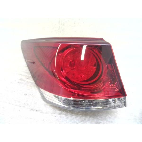 トヨタ クラウン AWS210 リア左テールランプ スタンレー/W30-406