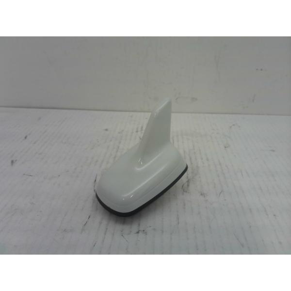 アウディ A3 DBA-8VCXS アンテナ 2Y 8V0035503AP 白 yatsu