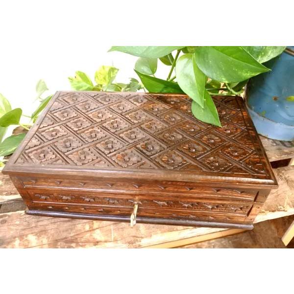 小物入れ 収納ボックス アクセサリーケース マルチケース 木箱 アジアン雑貨 バリ アンティーク風宝箱ｌ 鍵付き インテリア雑貨 収納雑貨 デザイン雑貨 Buyee Buyee 일본 통신 판매 상품 옥션의 대리 입찰 대리 구매 서비스