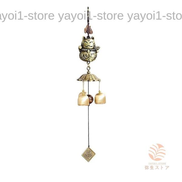 商品説明：【楽に夏を暮らす】風鈴を聞きながら、ゆかたを着て、冷たい飲み物を飲み、うちわで涼しいそよ風を感じて、暑い夏を楽しんではいかがですか。ひとつひとつ手作りのため、風鈴の形や色、音色もすべて個性があります。ガラスの特有の透きとおった綺麗...