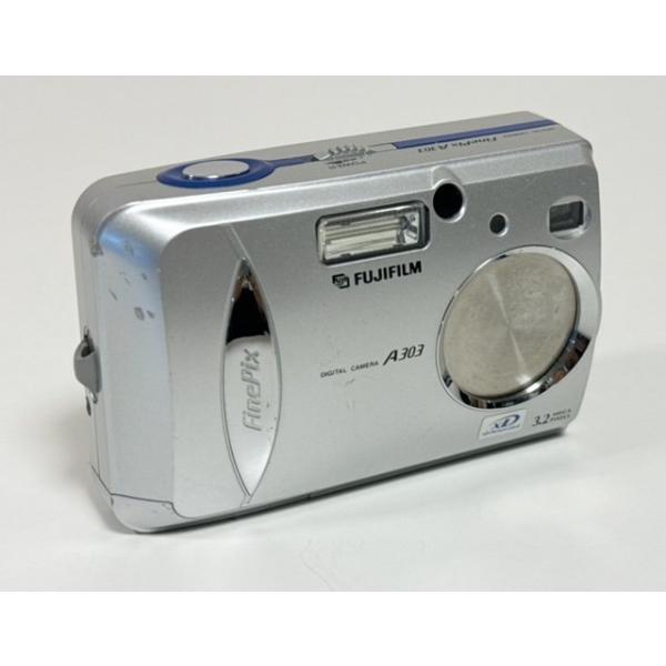 フジフイルム FinePix A303 3MP デジタルカメラ 3倍光学ズーム付き