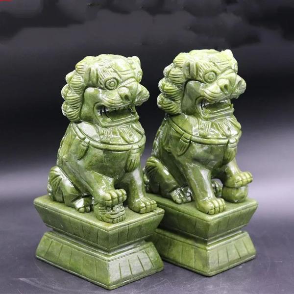 翡翠風 狛犬 置物 緑色 一対 ペア 風水 玄関 飾り 彫刻 磁器製