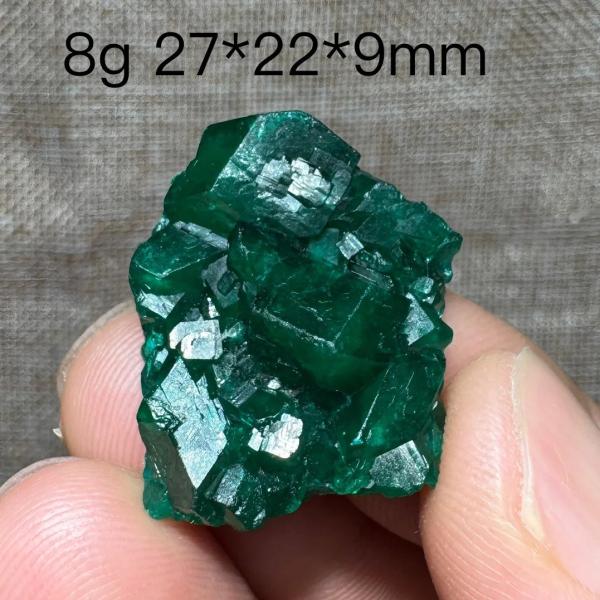 コンゴグリーンディオプタス鉱物標本 緑色結晶 クリスタル インテリア 装飾 培養石 教育用コレクション 36CT
