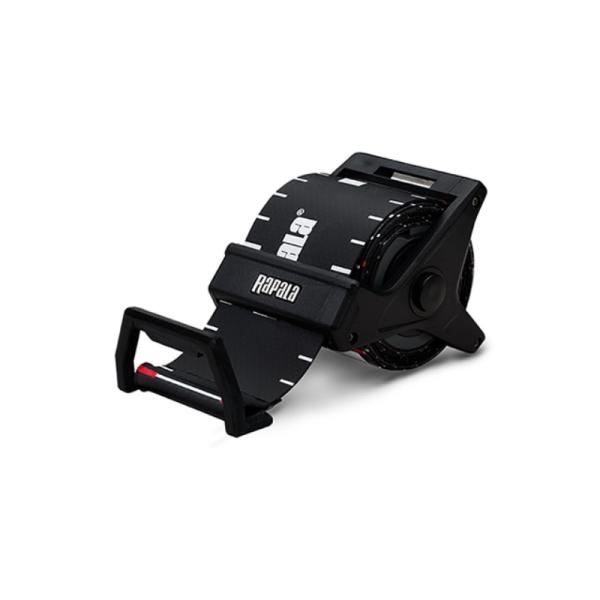 ワンプッシュで巻き取り可能なロールルーラー。■150cmまで計測可能■写真撮影時に反射しにくい素材を採用Rapala　RCD ROLL RULERラパラ　RCD ロールルーラー●モデル：RCDRR150●サイズ：約8cm(巻き取り時)