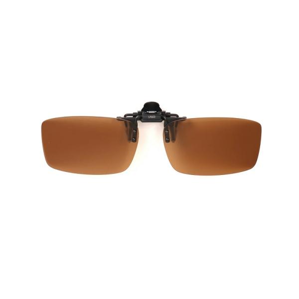 メガネにワンタッチで取り付け可能なクリップ式偏光サングラス。跳ね上げも出来、超軽量で重量わずか7グラム。スタイリッシュな細身のメガネにオススメ。クリアケース&amp;マイクロファイバーレンズクロス付属。＜ブラウン＞可視光線透過率：15%/ ...