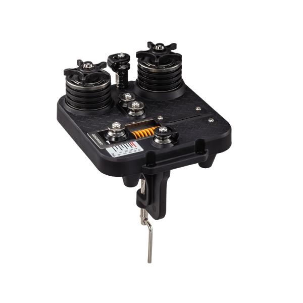 「巻きたいテンションをかけて巻く」を実現。MAX.8kgを付加できるラインテンショナー。■特徴1「巻きたいテンションをかけて巻く」を実現。テンション表示機能搭載！（PAT.P）■特徴27つのローラー全てに2つのボールベアリング内蔵で、合計1...