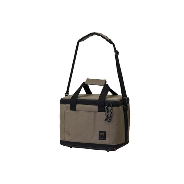 ソフトクールが更なる進化。ハイブリット断熱構造を採用して折り畳み性能はそのままで高保冷化を実現。7層断熱構造を採用して保冷力を強化（断熱部は従来ソフトクールは発泡ポリエチレンのみ、EXは発泡ポリエチレン+発泡ウレタン）。用途に合わせて選べる...