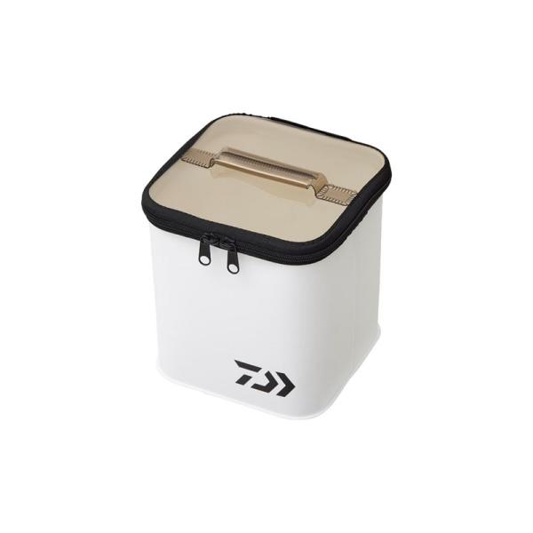 収納上手 小物の収納に便利なワイドバリエーション。1.すっきり収納を実現。クローゼットシステム搭載。2.内容物の見やすい透明ブラックのフタ。3.フレキシブルで積み重ね簡単、持運び、取出しに便利なトップハンドル。4.汚れが落としやすい素材。5...