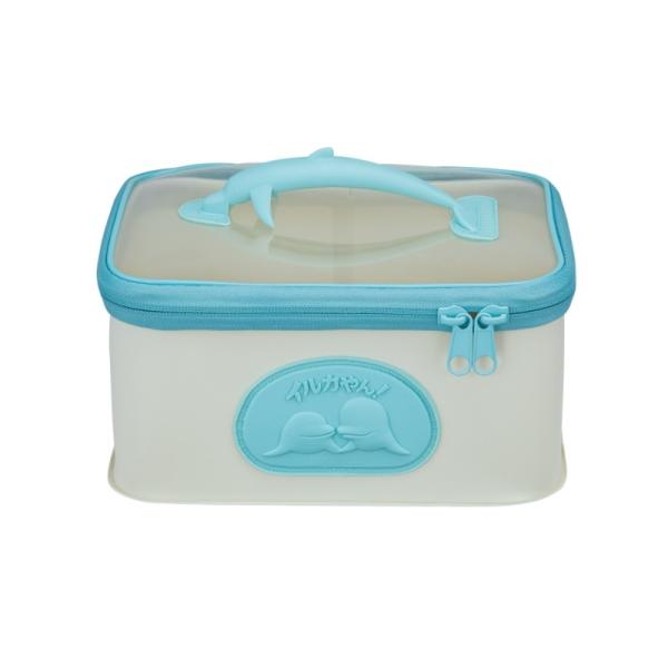 何でも入れてや！24cm×18cm×12cmで使いやすい、イルカのマルチボックスやで！！ハンドルもイルカやで！こう見えても持ちやすいねんで！クリアーカバーやから中身もよう見えんねん。DAIICHISEIKO第一精工　イルカやん！キューブ●品...