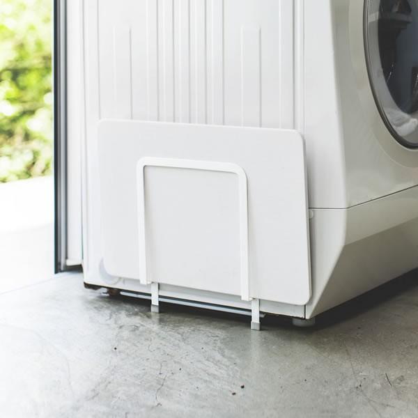 商品サイズ（約）:幅24×奥行4×高さ30cm重量（約）:600g材質:本体/スチール（粉体塗装）マグネット　キャップ/シリコーン付属品:クッション×4耐荷重（約）:6kg品番:3909製造国:中国メーカー:山崎実業