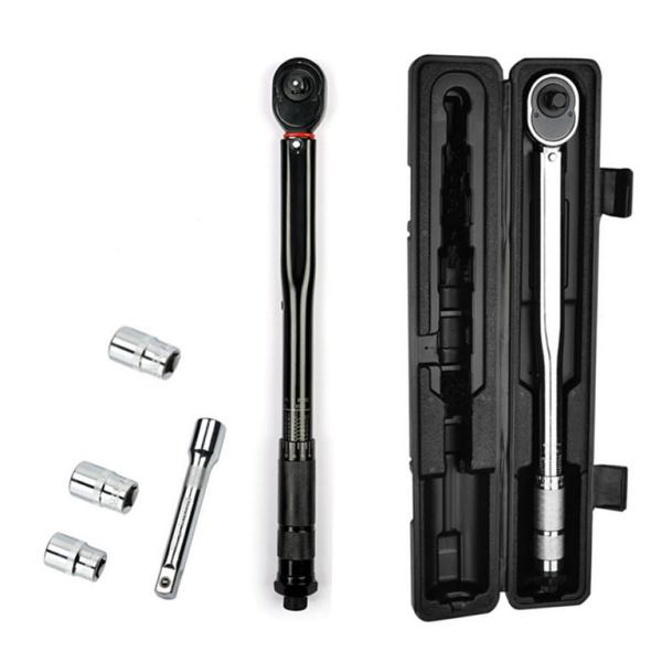 車のタイヤ交換工具　トルクレンチセット商品内容：トルクレンチ本体、アルミホイール対応17/19/21mmソケット　差込角：1/2インチ　エクステンションバー　トルク調整範囲:28~210N・m 　回転方向：両回転(右ネジ・左ネジ)対応型　ト...