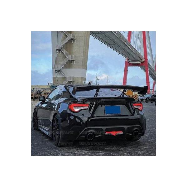 並行輸入品】 汎用カーボンリアスポイラー カースタイル GTウィング