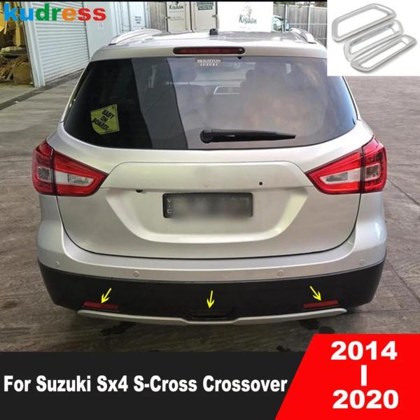 並行輸入品 リアフォグライトランプカバートリムスズキ SX4 S-CROSS クロスオーバー 2014-2019 2020