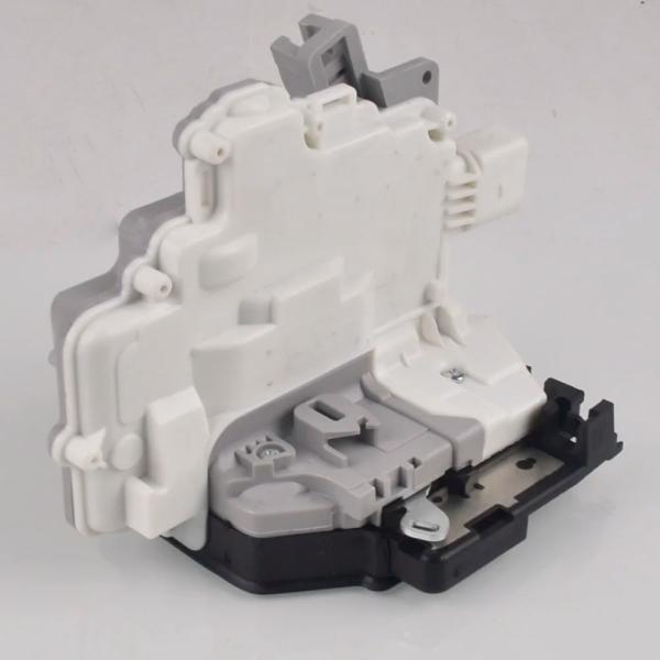 VW アウディ 車 ドアラッチ シート 左右 3c1837016a 3c4839015a
