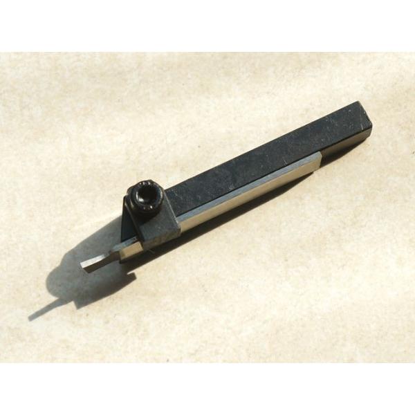 突切りバイト8mm角 ホルダー本体と刃物1枚 旋盤用 : 秘密工具屋 突切りバイト8mm角 ホルダー本体と刃物1枚 旋盤用 : 秘密工具屋