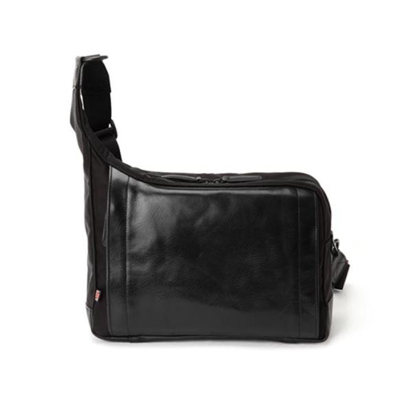 ARTISAN&ARTIST 　ボディバッグ型カメラバッグ 新品アクセサリー》 ARTISAN&ARTIST ボディバッグ RR4-05C(インナー付